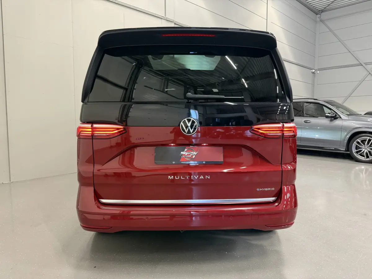1.4 eHybrid Life 7p. PANO/TREKHAAK/SOH 91%/H&K/EL.SCHUIFDEUREN/IQ-LIGHT/ACC/KEYLESS/CAMERA/17"BLACK/EL.A.KLEP/TWO-TONE FORTANA RED-DEEP BLACK/NET BEURT GEHAD BIJ VW DEALER