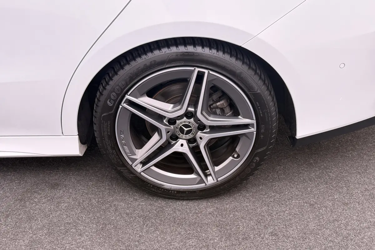 200 164PK AMG Pano-dak El.Trekhaak *