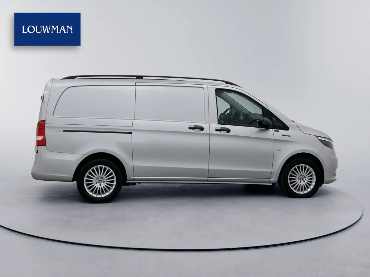 Lang 66 kWh Led 266km actieradius Navigatie Climate control Betimmering