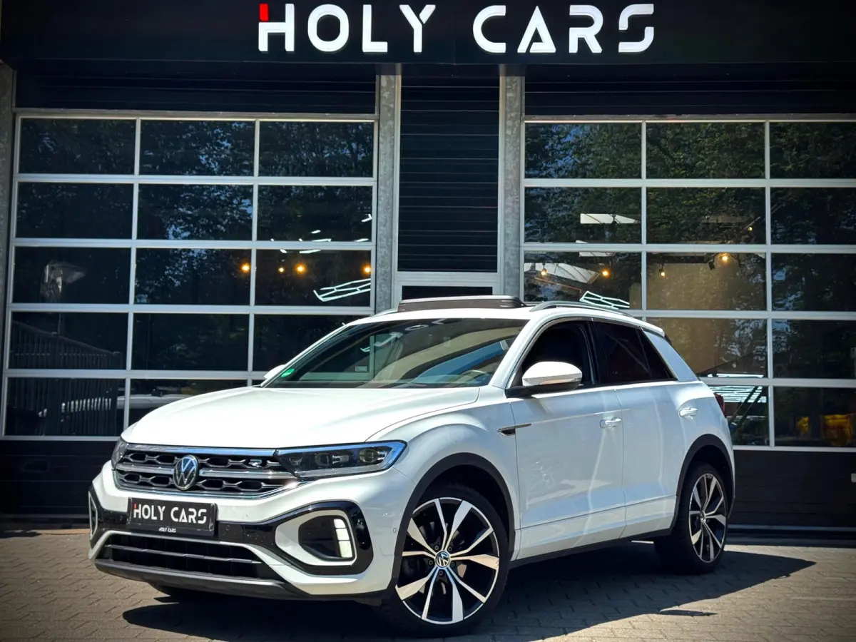 1.5 TSI R-Line | PANO | VIRTUAL | KEYLESS | CAMERA |