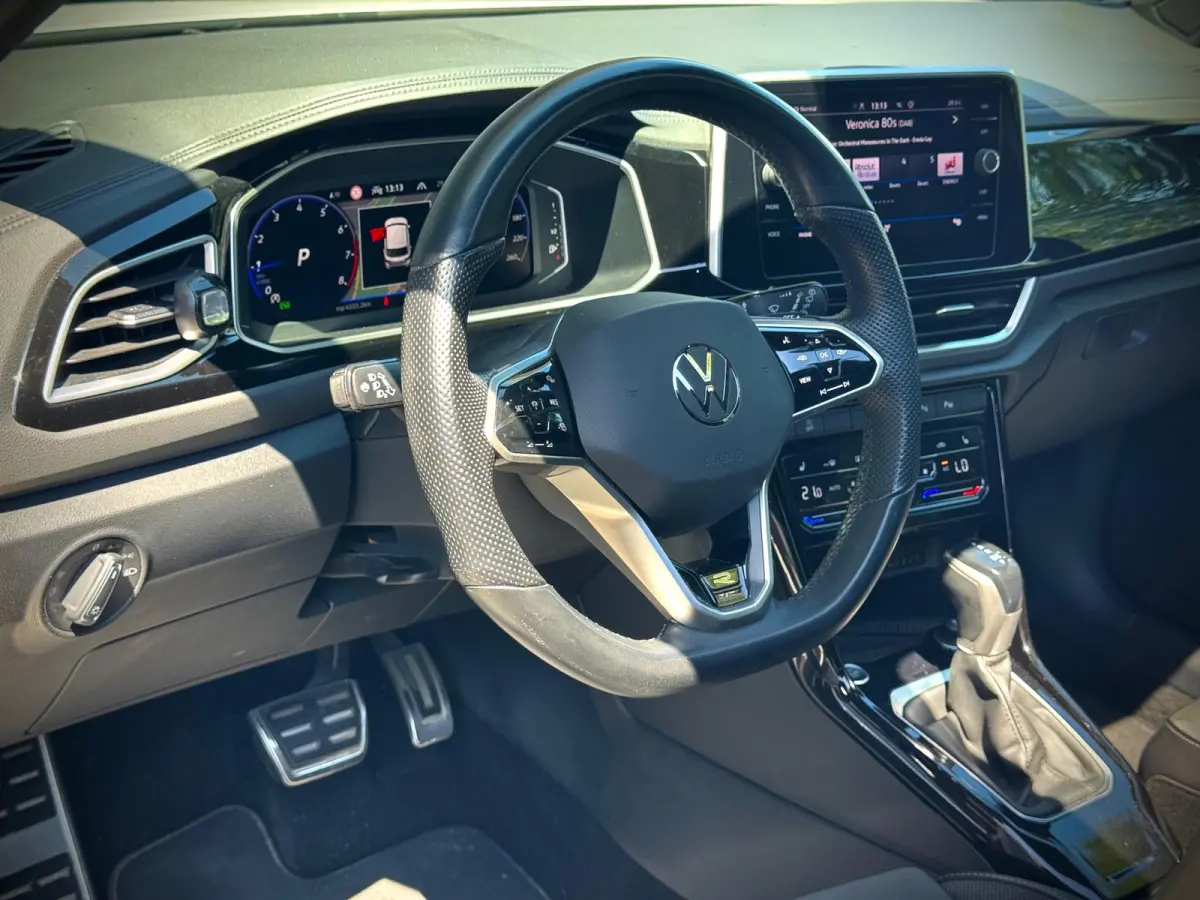 1.5 TSI R-Line | PANO | VIRTUAL | KEYLESS | CAMERA |