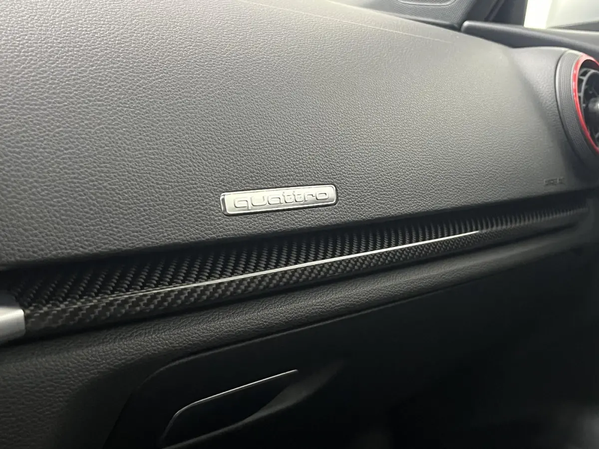 RS3 2.5 TFSI Quattro*PANO*ACC*KW*RS-ZETELS*B&O*CARBON*