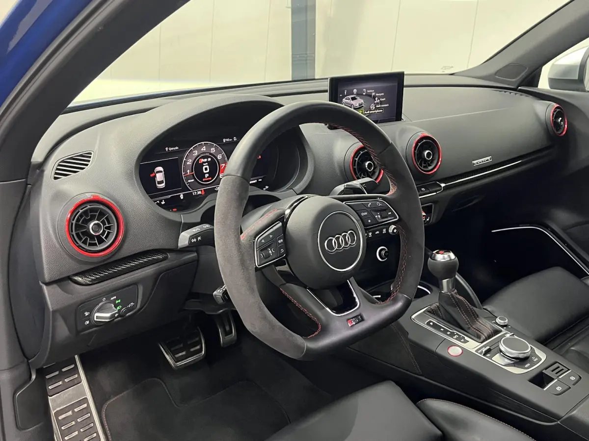 RS3 2.5 TFSI Quattro*PANO*ACC*KW*RS-ZETELS*B&O*CARBON*