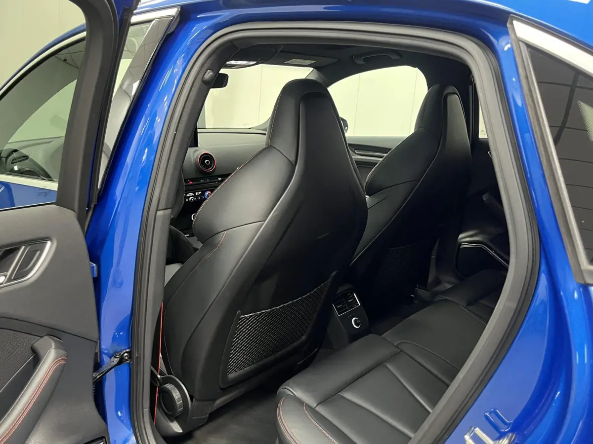 RS3 2.5 TFSI Quattro*PANO*ACC*KW*RS-ZETELS*B&O*CARBON*