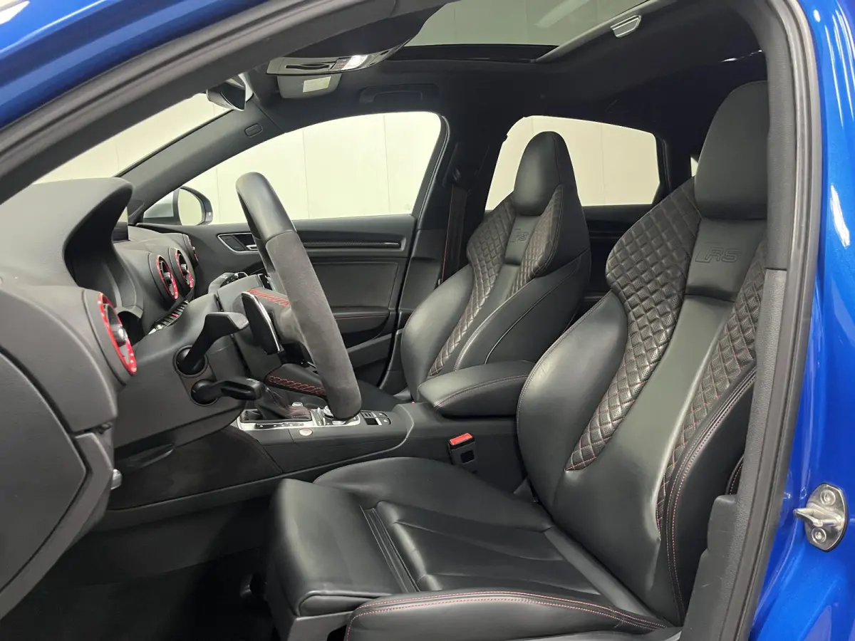 RS3 2.5 TFSI Quattro*PANO*ACC*KW*RS-ZETELS*B&O*CARBON*