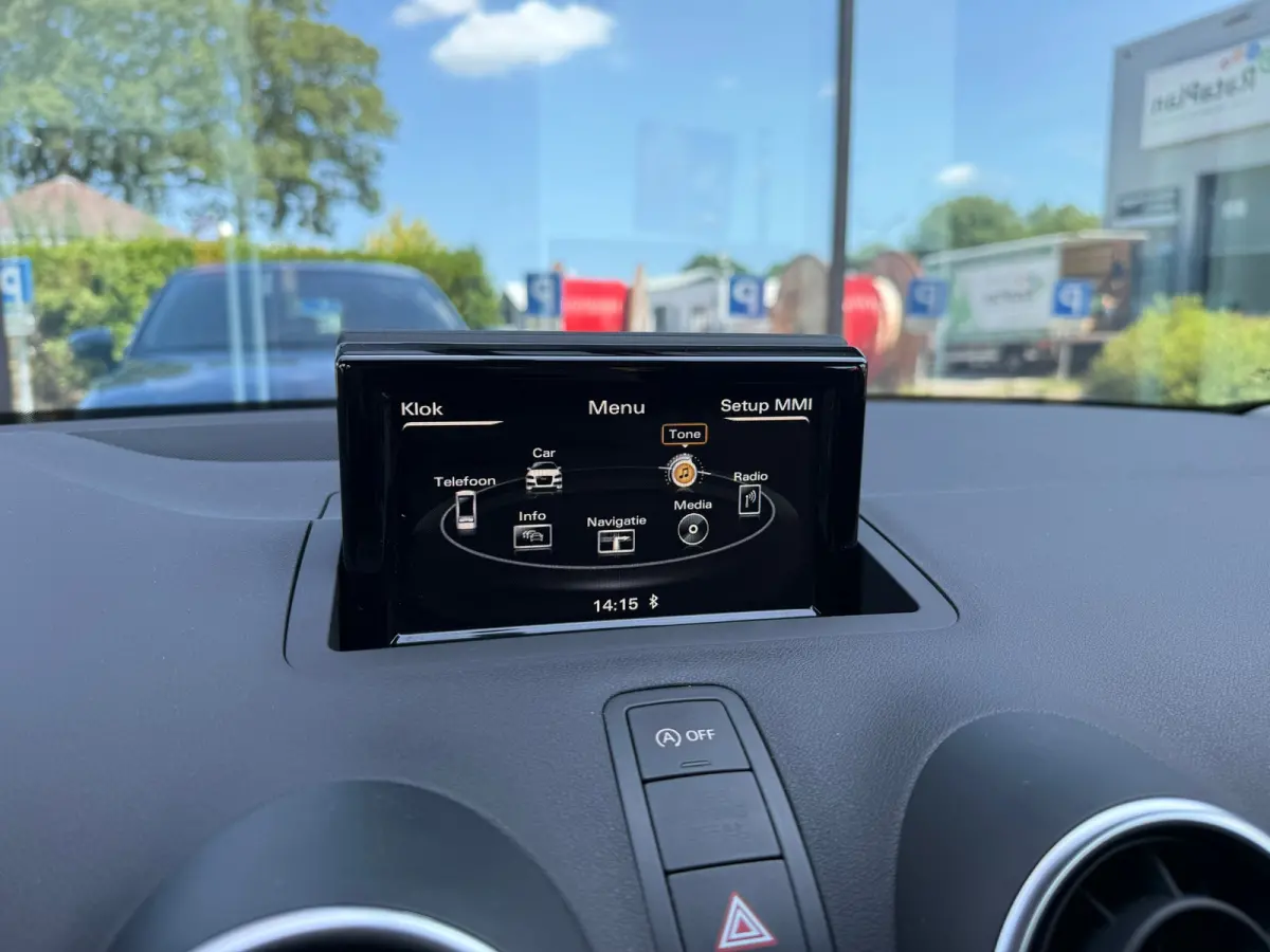 1.0 TFSI Adrenalin - Airco - Navi - Trekhaak - Org.NL