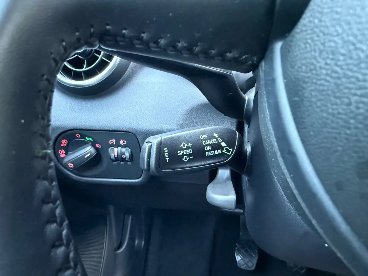 1.0 TFSI Adrenalin - Airco - Navi - Trekhaak - Org.NL