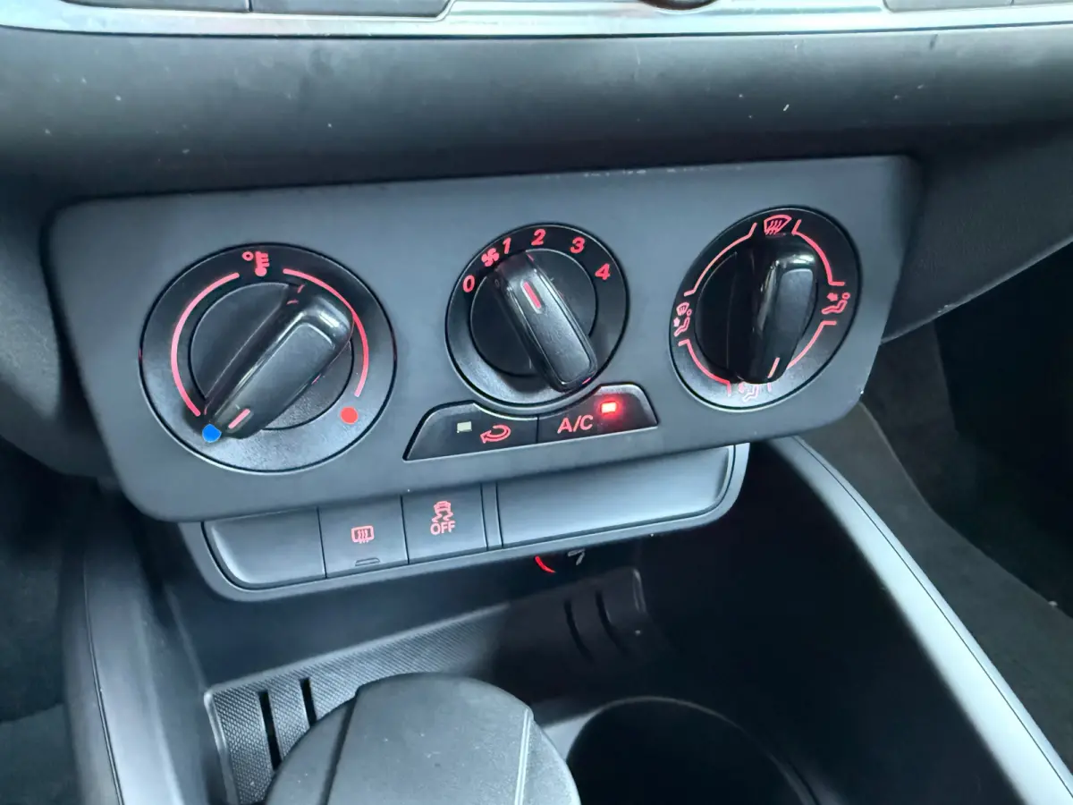 1.0 TFSI Adrenalin - Airco - Navi - Trekhaak - Org.NL
