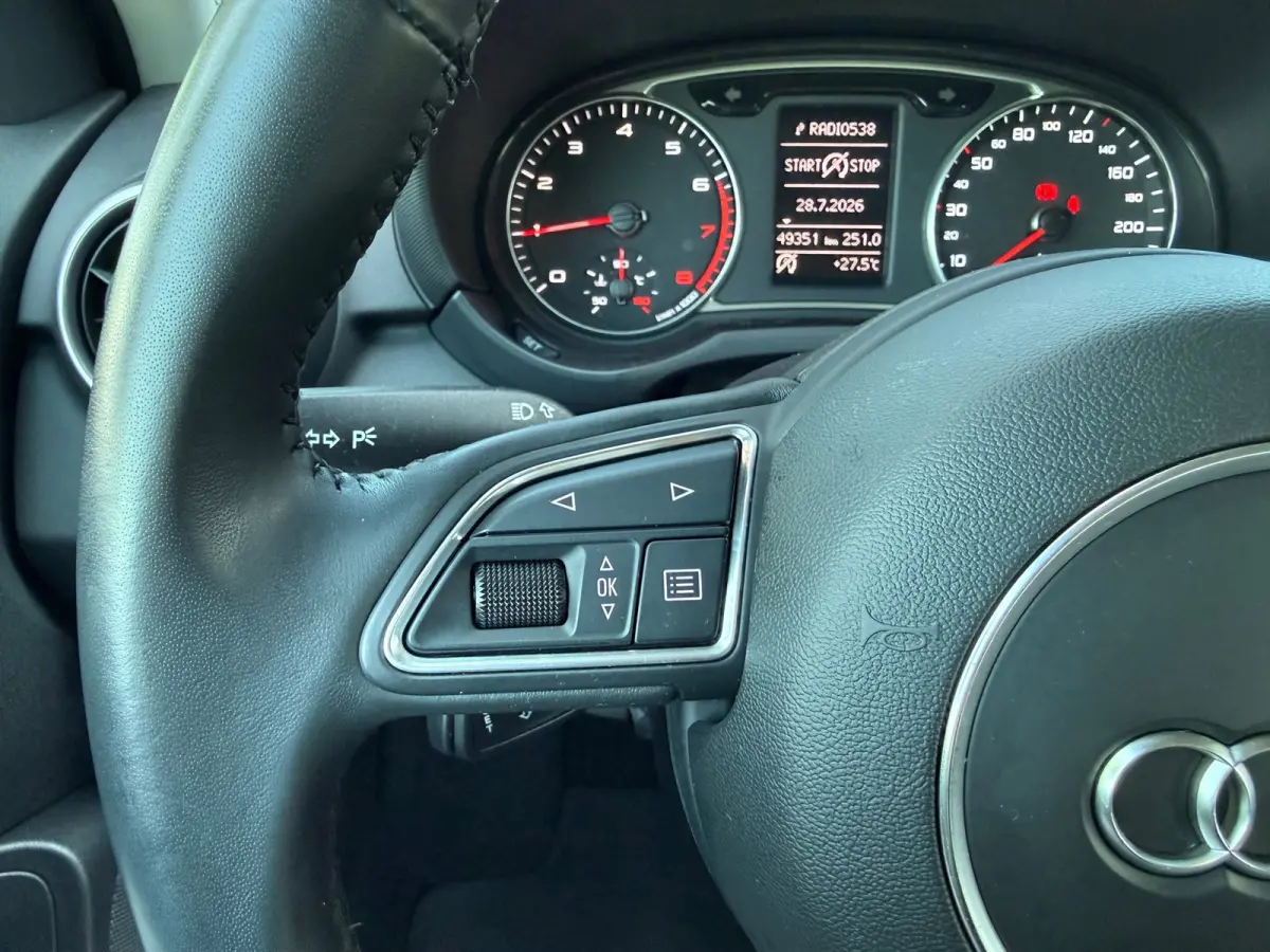 1.0 TFSI Adrenalin - Airco - Navi - Trekhaak - Org.NL