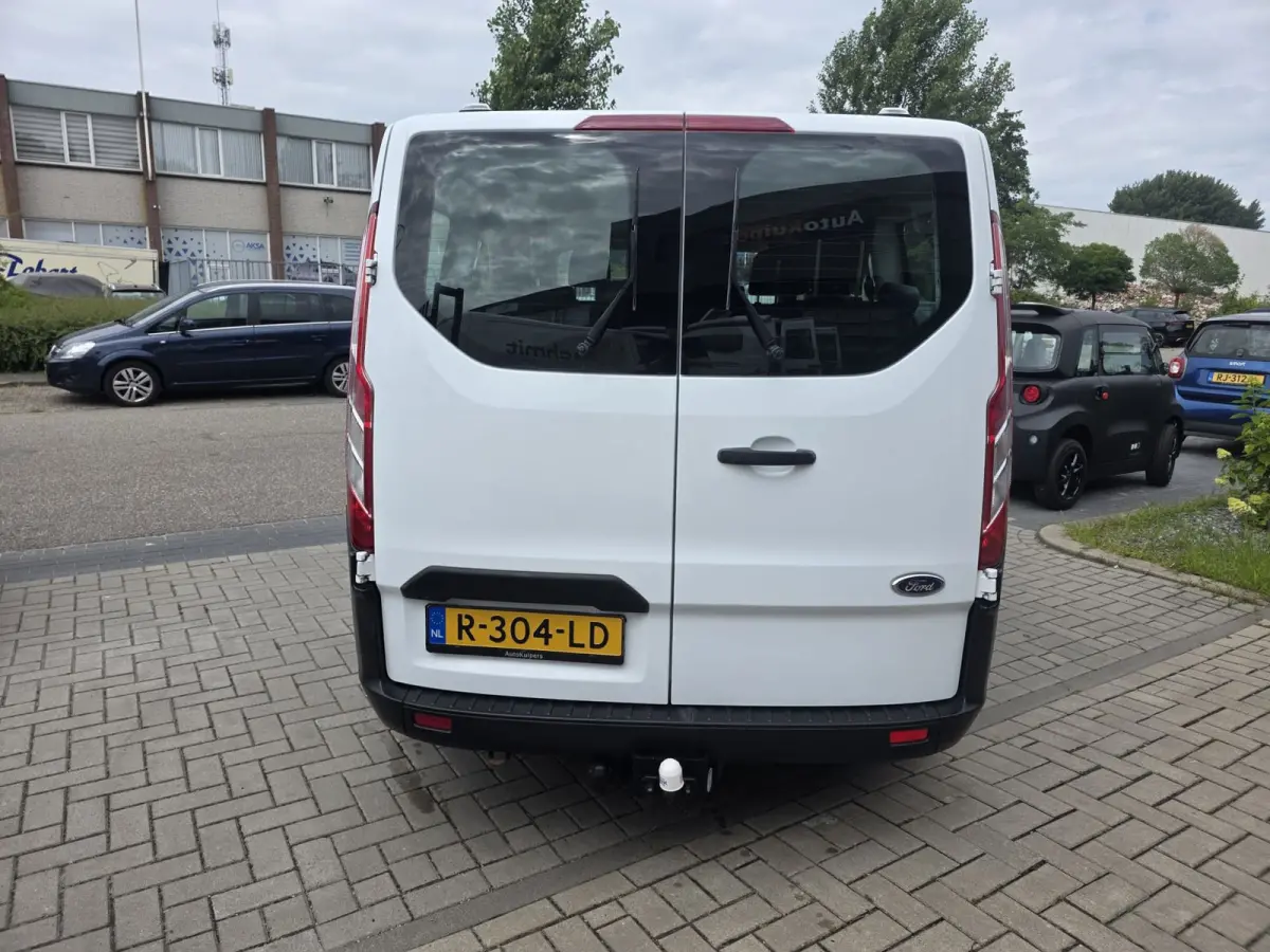 320 2.0 TDCI L1H1 Trend 9 personen