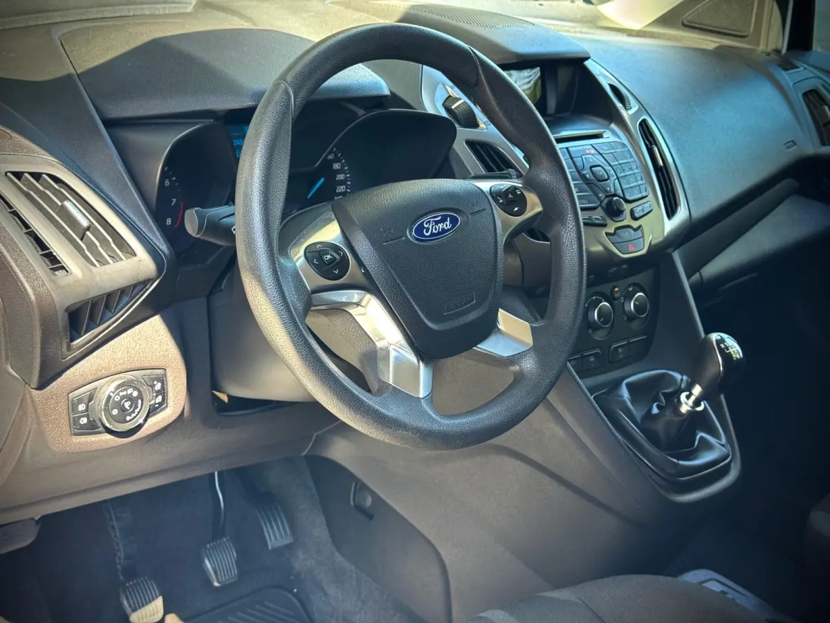 FORD 5 PERSOONS | PDC | TREKHAAK |
