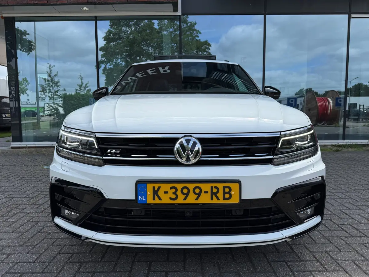 1.5 TSI ACT Highline Business R - Pano/Schuifdak- Leder - Navi - Afn.Trekhaak - Virt.Cockpit