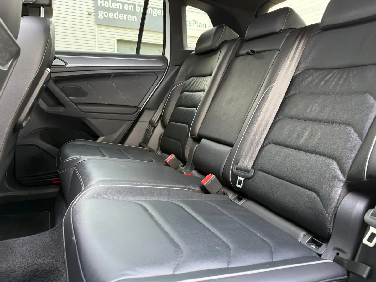 1.5 TSI ACT Highline Business R - Pano/Schuifdak- Leder - Navi - Afn.Trekhaak - Virt.Cockpit