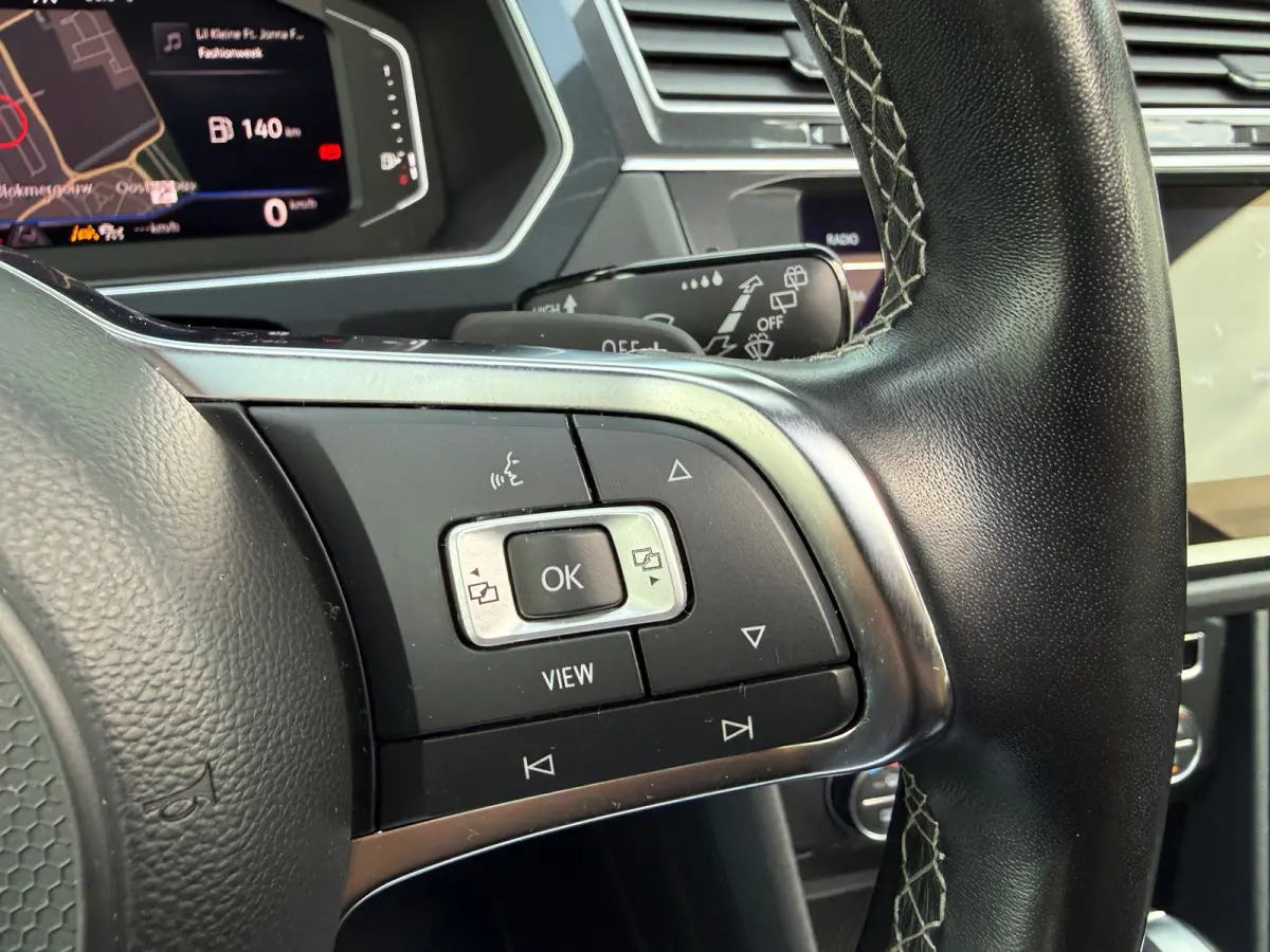 1.5 TSI ACT Highline Business R - Pano/Schuifdak- Leder - Navi - Afn.Trekhaak - Virt.Cockpit