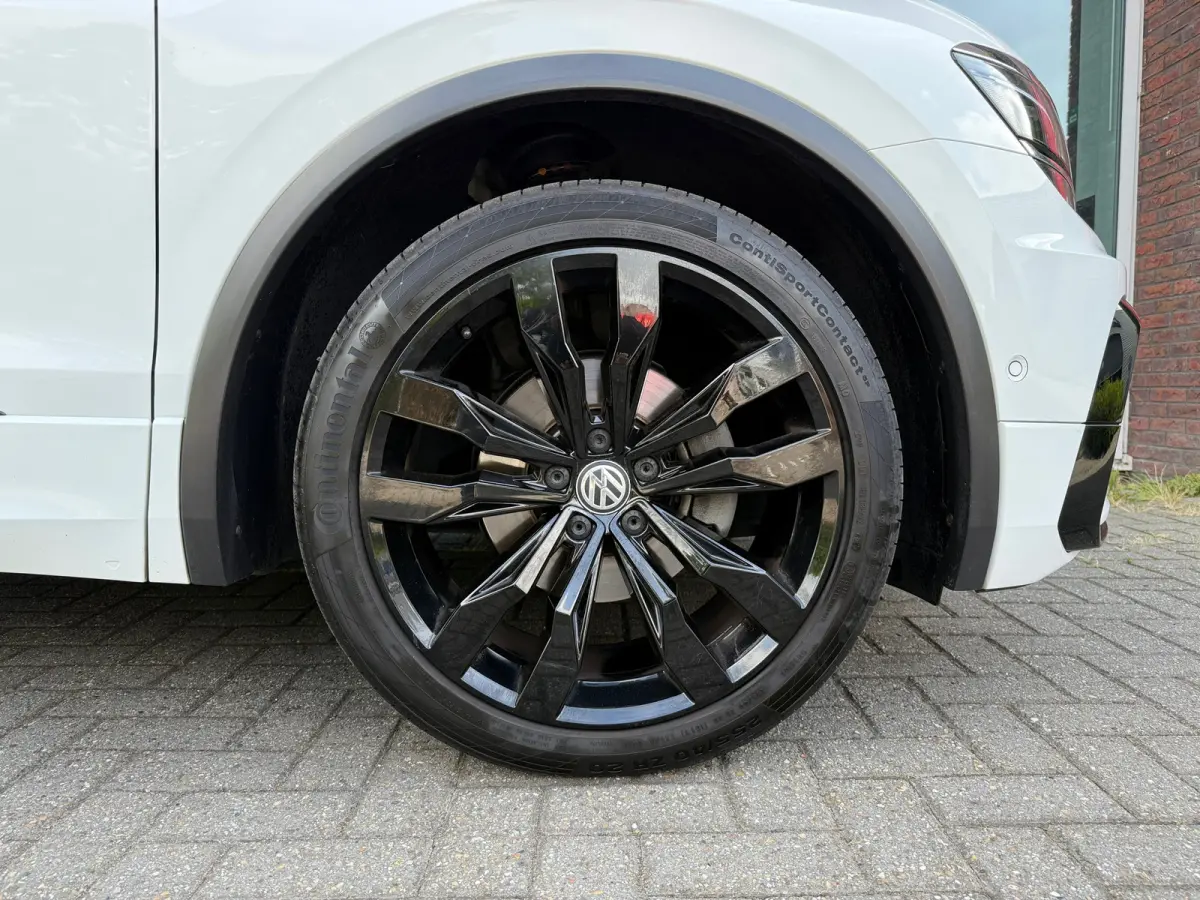 1.5 TSI ACT Highline Business R - Pano/Schuifdak- Leder - Navi - Afn.Trekhaak - Virt.Cockpit