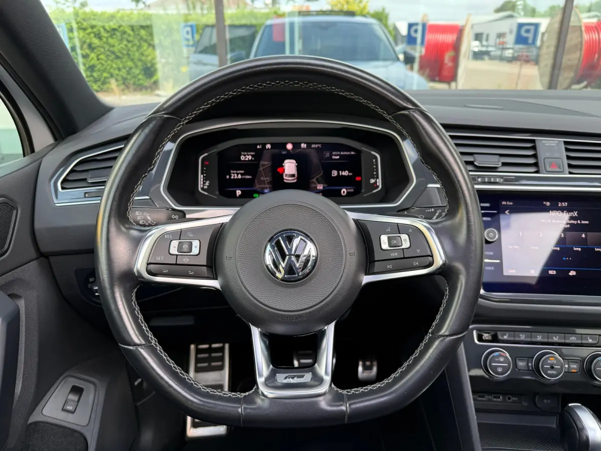 1.5 TSI ACT Highline Business R - Pano/Schuifdak- Leder - Navi - Afn.Trekhaak - Virt.Cockpit