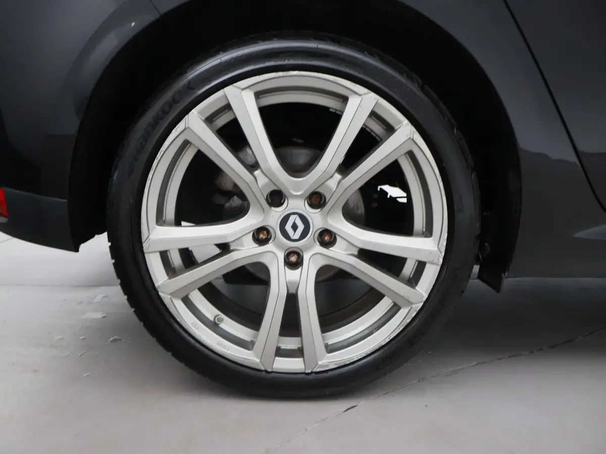 1.2 TCe 100 PK + 18 INCH LMV | NAVIGATIE | DAB + | DIGITALE COCKPIT | CLIMATE | CRUISE CONTROL