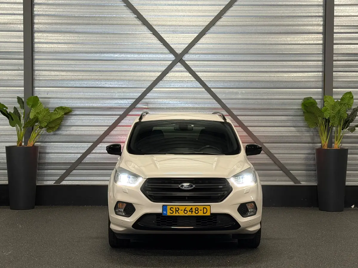 1.5 EcoBoost ST Line XENON/NAVI/CRUISE/SFEERV/CARPLAY/STOEL+STUURVERW/PDC/CLIMATE/TREKHAAK/12-MND-GARANTIE
