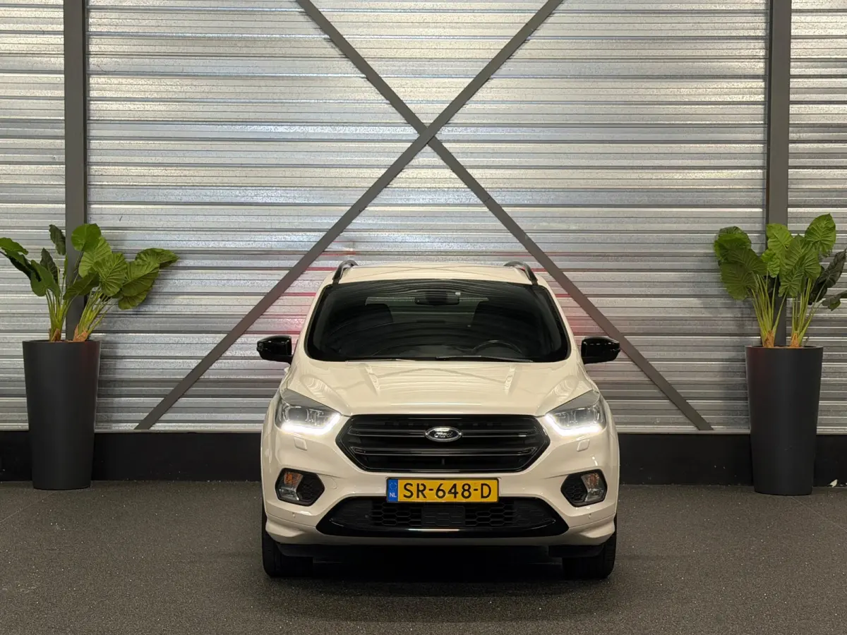 1.5 EcoBoost ST Line XENON/NAVI/CRUISE/SFEERV/CARPLAY/STOEL+STUURVERW/PDC/CLIMATE/TREKHAAK/12-MND-GARANTIE
