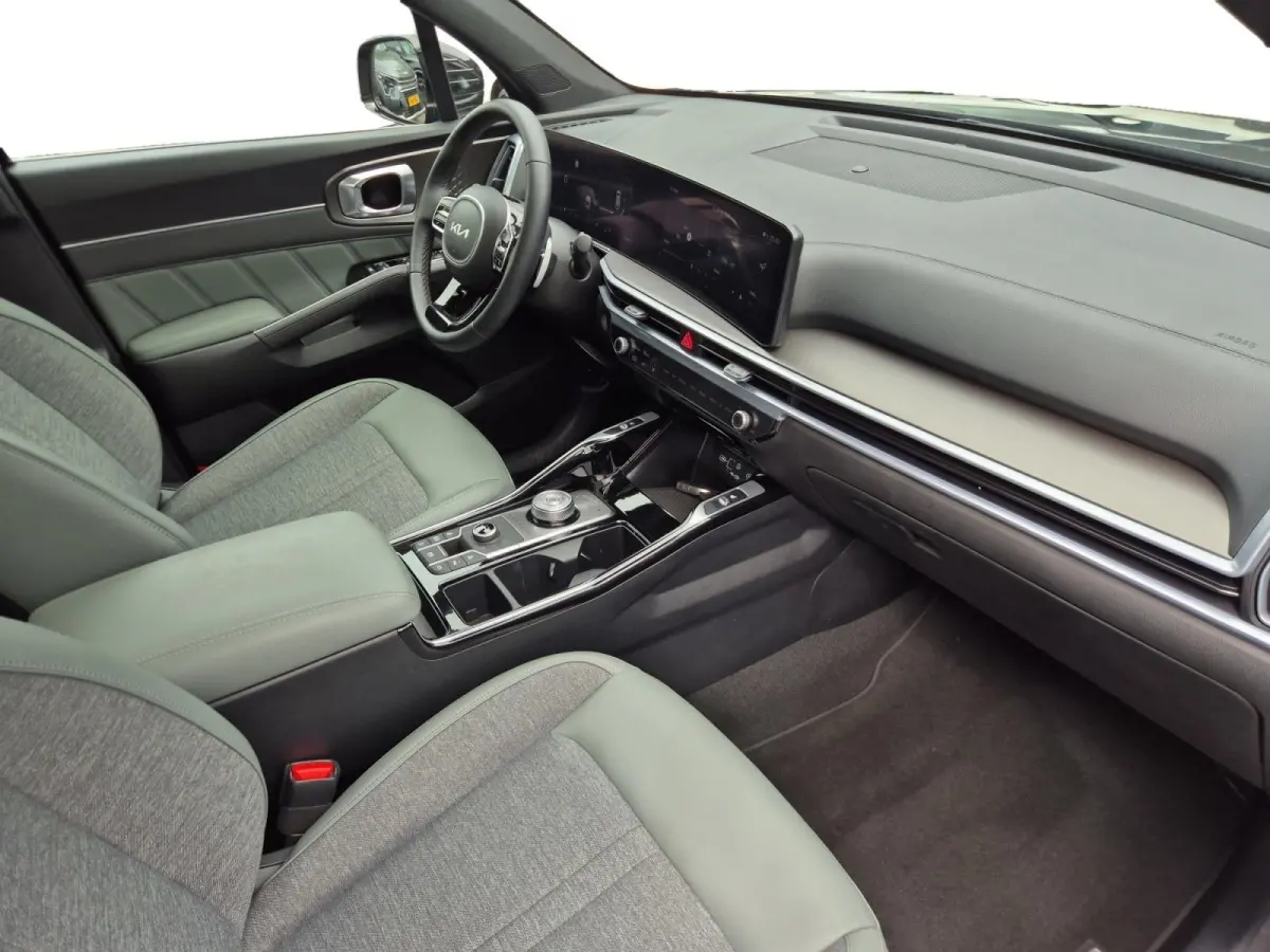 1.6 T-GDi Plug-in Hybrid 4WD DynamicPlusLine 7p | Climate Control | Cruise Control | Navigatie | 360° Camera | 7-Zits | Stoelverwarming | Panorama Dak | Elektrische Kofferklep |