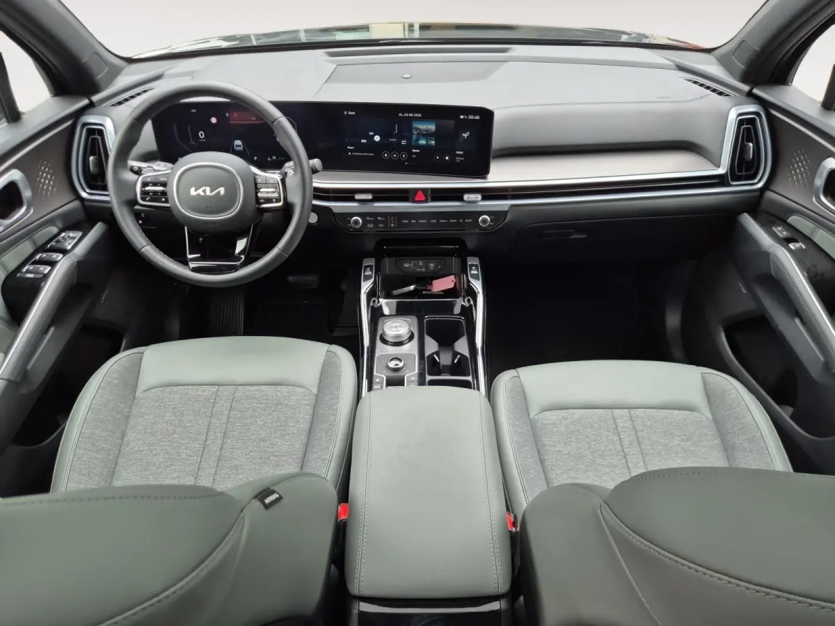 1.6 T-GDi Plug-in Hybrid 4WD DynamicPlusLine 7p | Climate Control | Cruise Control | Navigatie | 360° Camera | 7-Zits | Stoelverwarming | Panorama Dak | Elektrische Kofferklep |