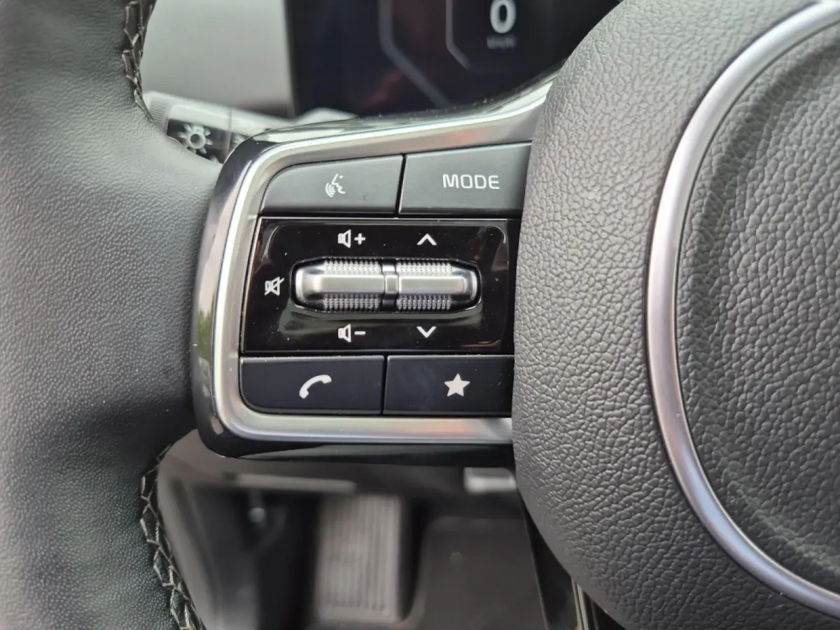 1.6 T-GDi Plug-in Hybrid 4WD DynamicPlusLine 7p | Climate Control | Cruise Control | Navigatie | 360° Camera | 7-Zits | Stoelverwarming | Panorama Dak | Elektrische Kofferklep |