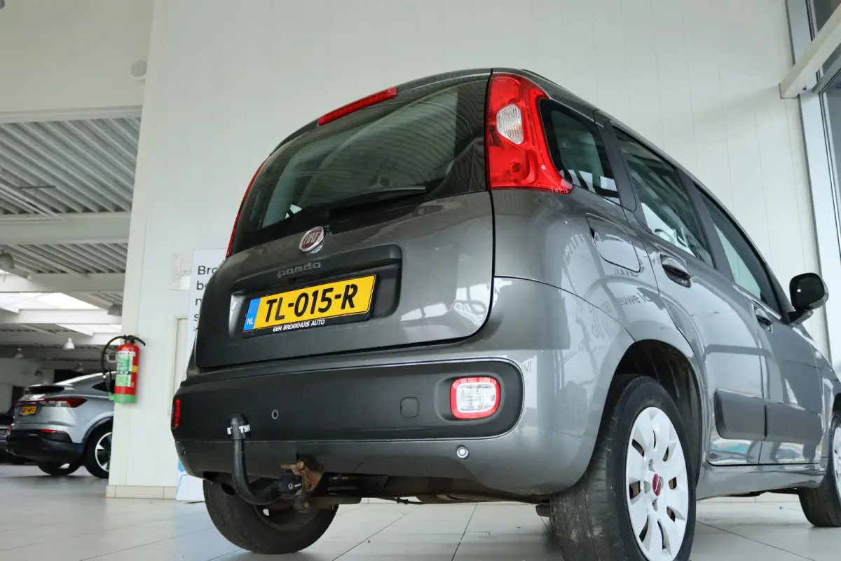 0.9 TwinAir Lounge AUTOMAAT | 1st eigenaar | Airco | Trekhaak | Parkeersensoren | Radio | Elektr. ramen |