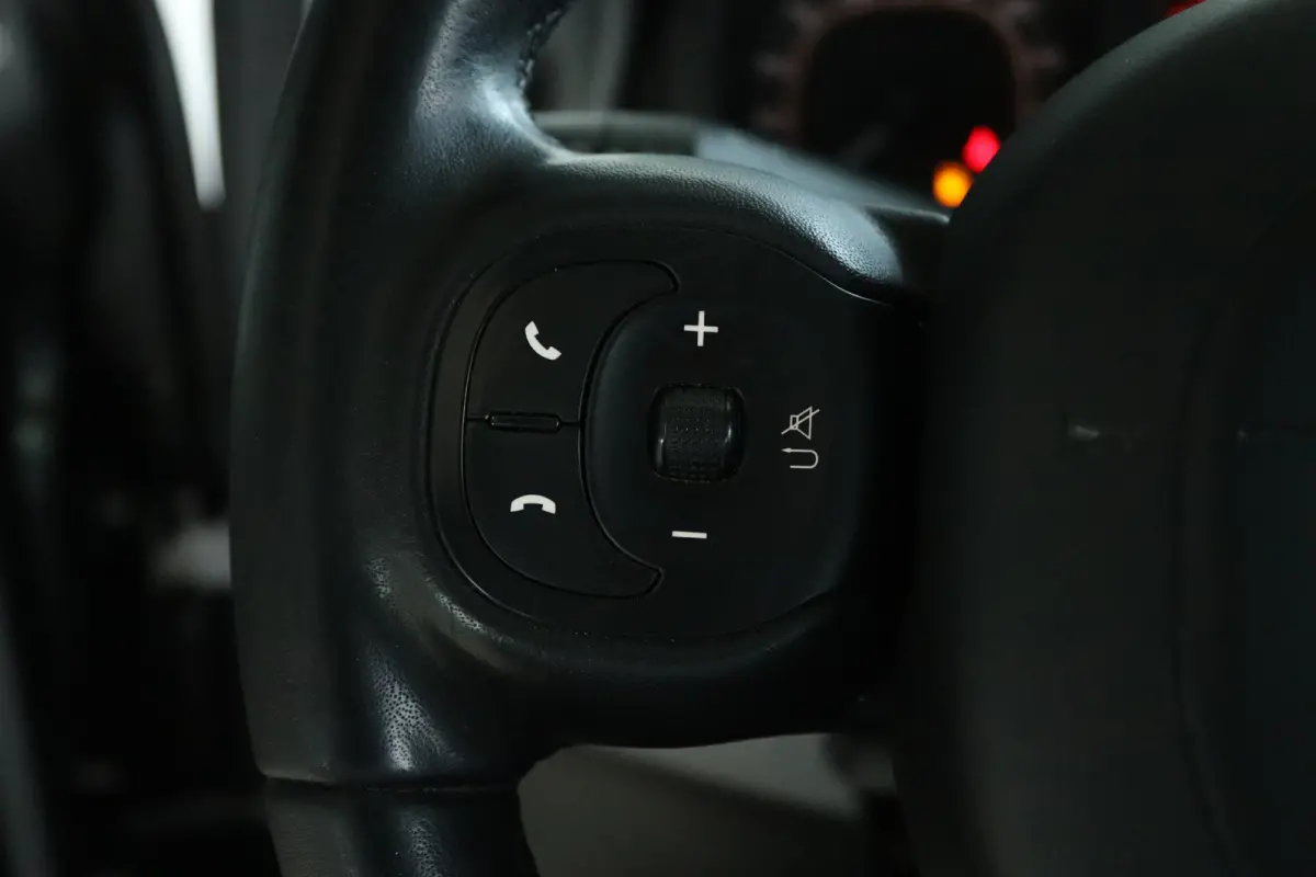 0.9 TwinAir Lounge AUTOMAAT | 1st eigenaar | Airco | Trekhaak | Parkeersensoren | Radio | Elektr. ramen |
