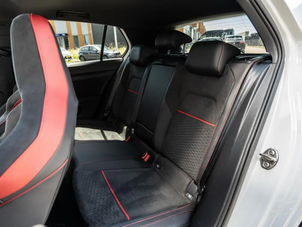 2.0 TSI GTI Clubsport IQ|Cam|Pano|BOMVOL!