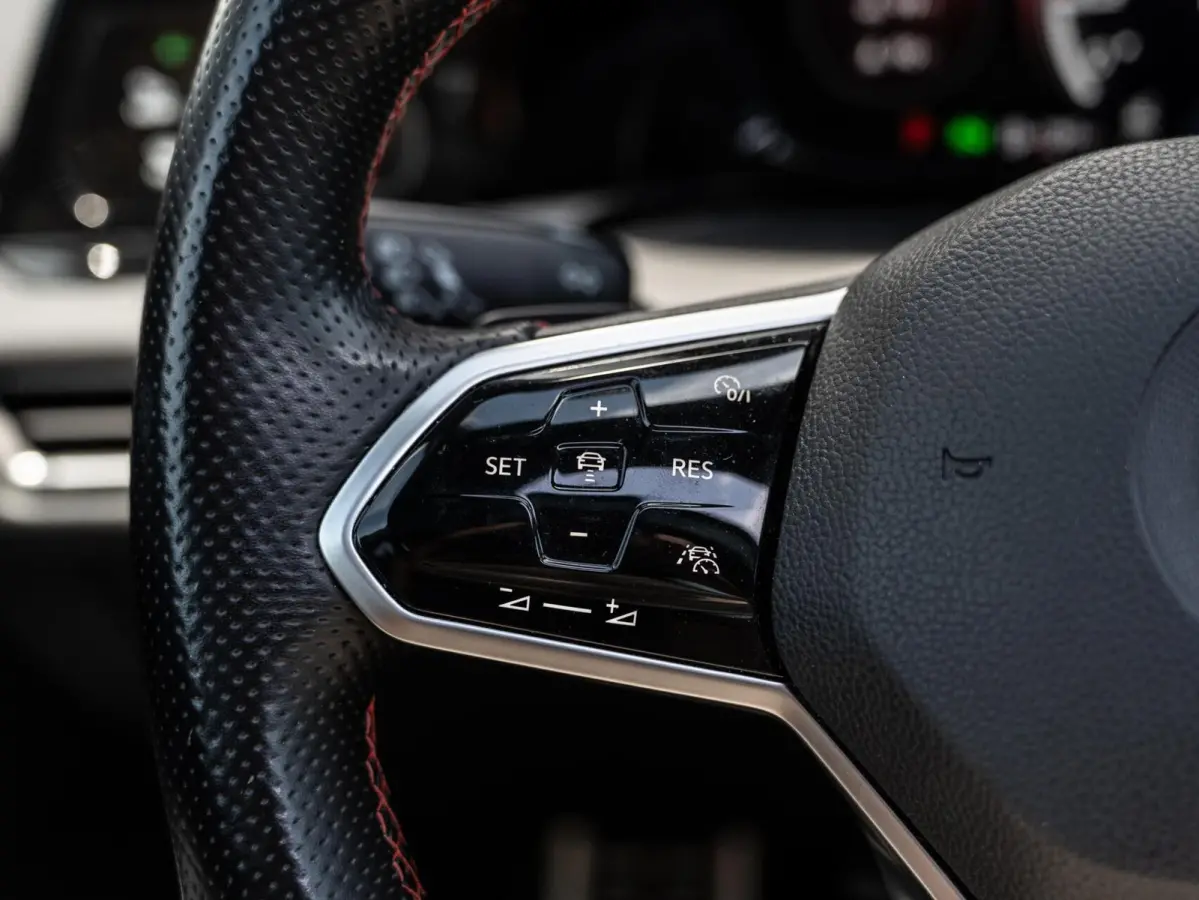 2.0 TSI GTI Clubsport IQ|Cam|Pano|BOMVOL!