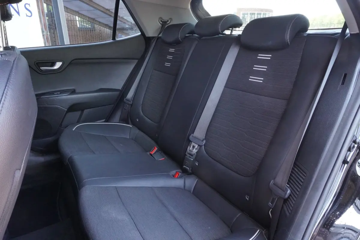 1.0 T-GDi MHEV GT-Line+Led+Leder+ecc+camera+Breed-Navigatie+Stoel&Stuur-verw = SUPER !!
