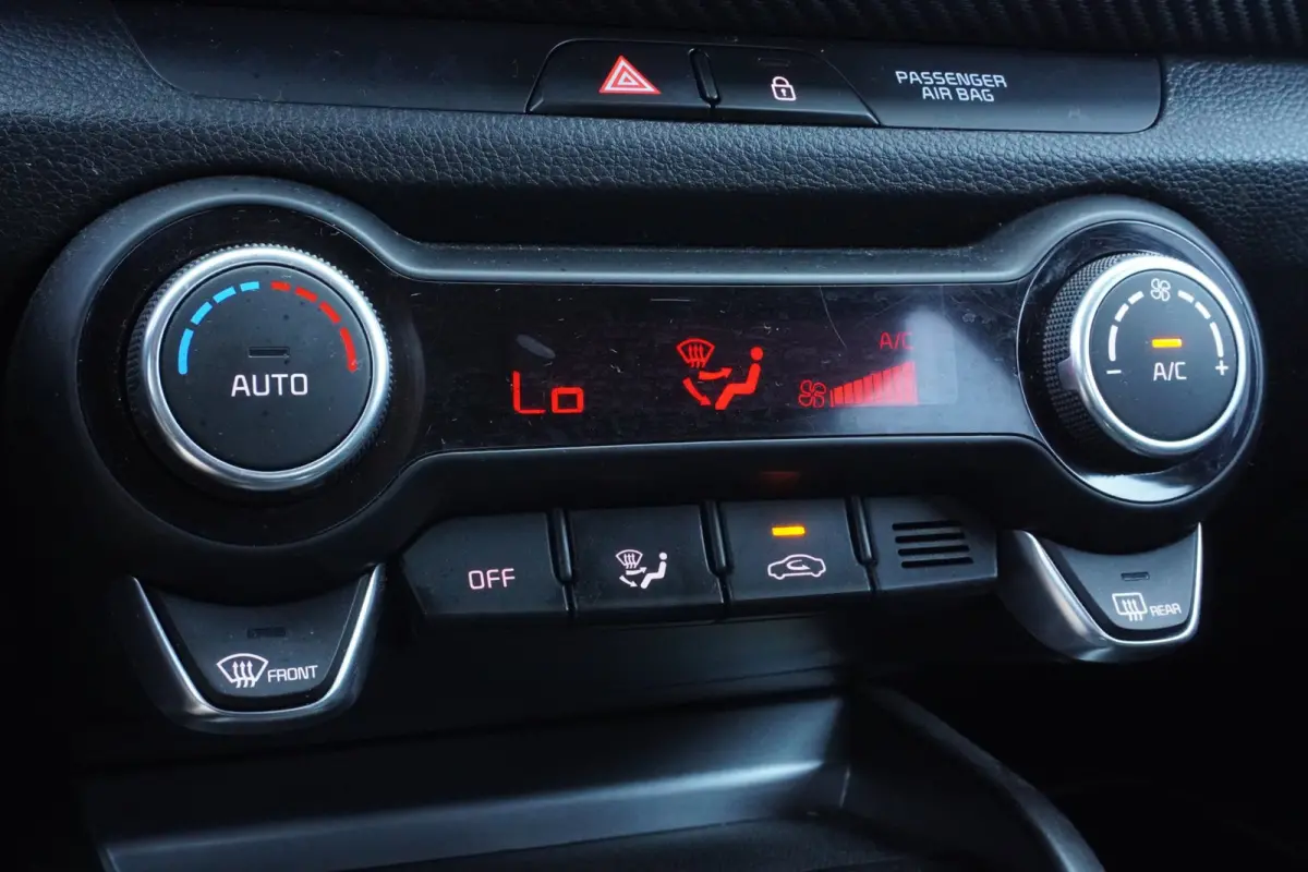 1.0 T-GDi MHEV GT-Line+Led+Leder+ecc+camera+Breed-Navigatie+Stoel&Stuur-verw = SUPER !!