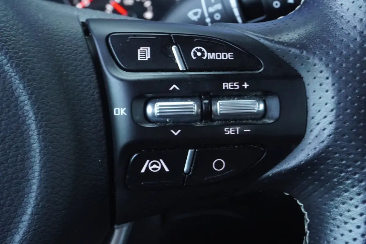 1.0 T-GDi MHEV GT-Line+Led+Leder+ecc+camera+Breed-Navigatie+Stoel&Stuur-verw = SUPER !!