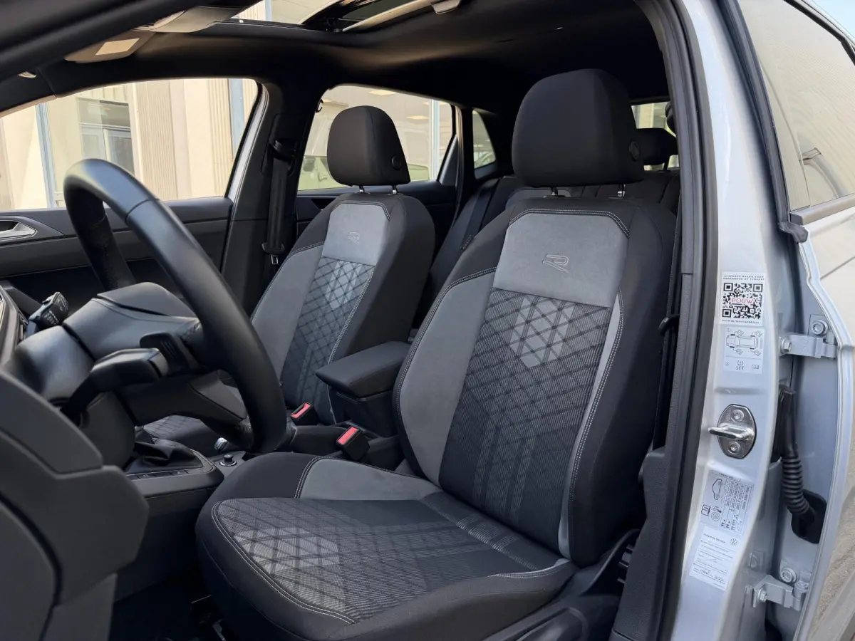 1.0 TSI R-Line Business | NL 1e eig./Pano-Schuifdak/IQ Light/Adapt.Cruise/Keyless/Carplay