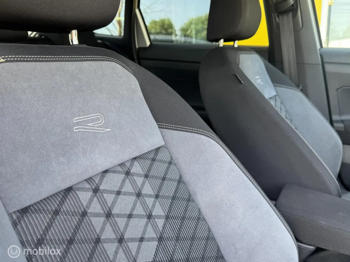 1.0 TSI R-Line Business Automaat Garantie