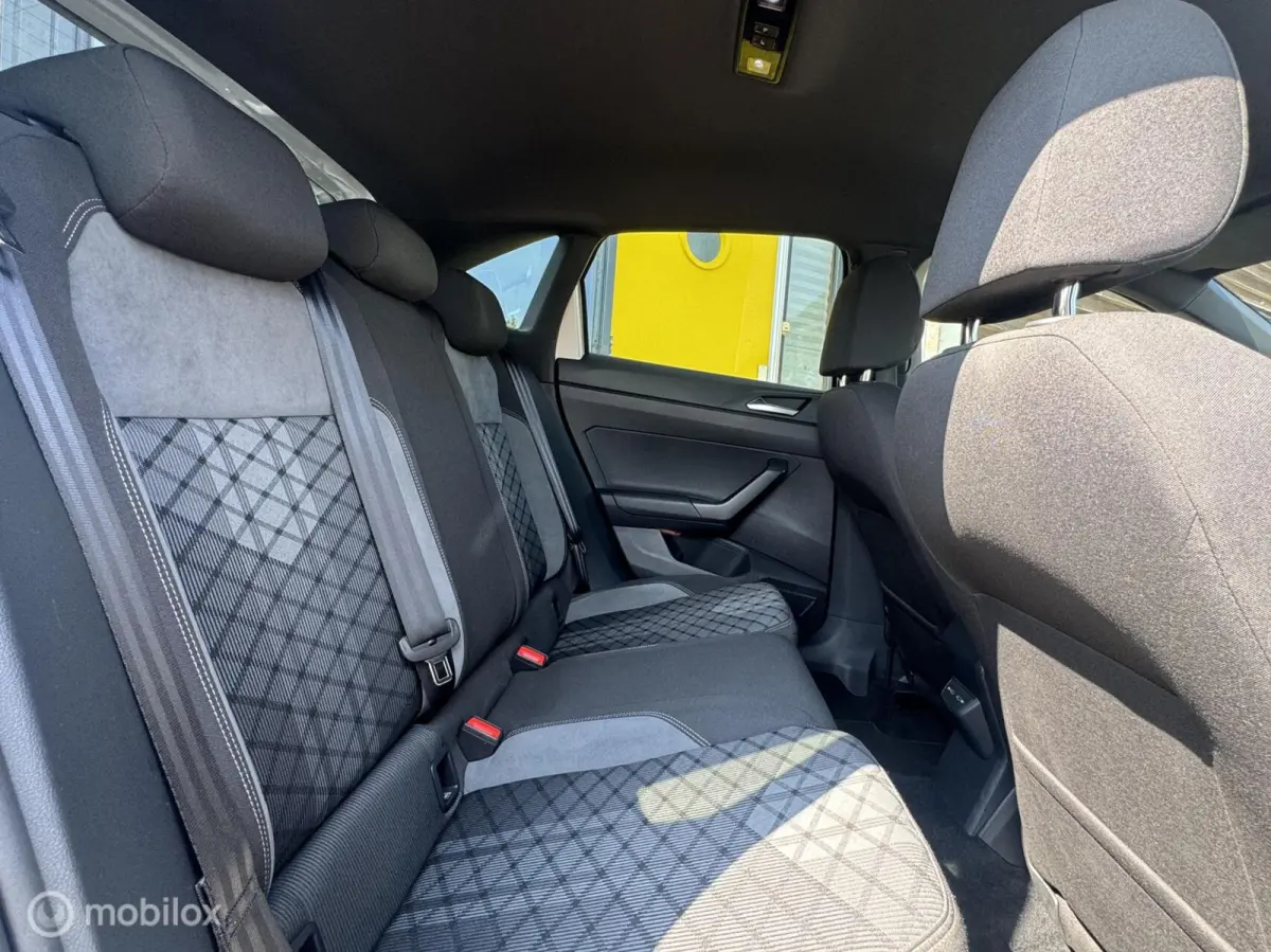 1.0 TSI R-Line Business Automaat Garantie