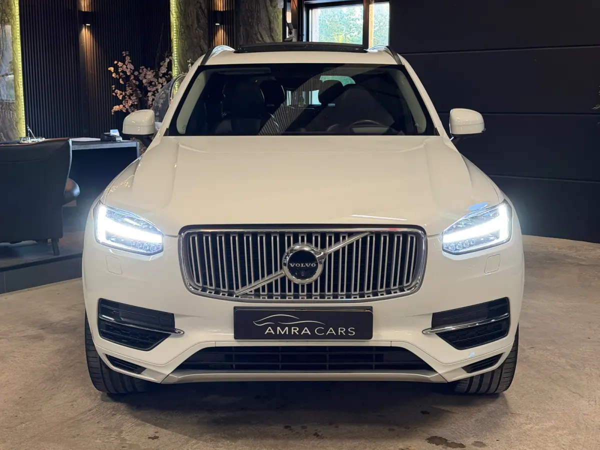 2.0 T8 Twin Engine AWD Inscription|FULL OPTIONS!