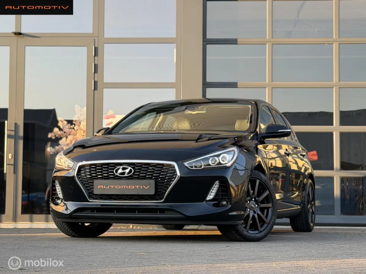 1.0 T-GDI Premium NAP / DAB / CAMERA