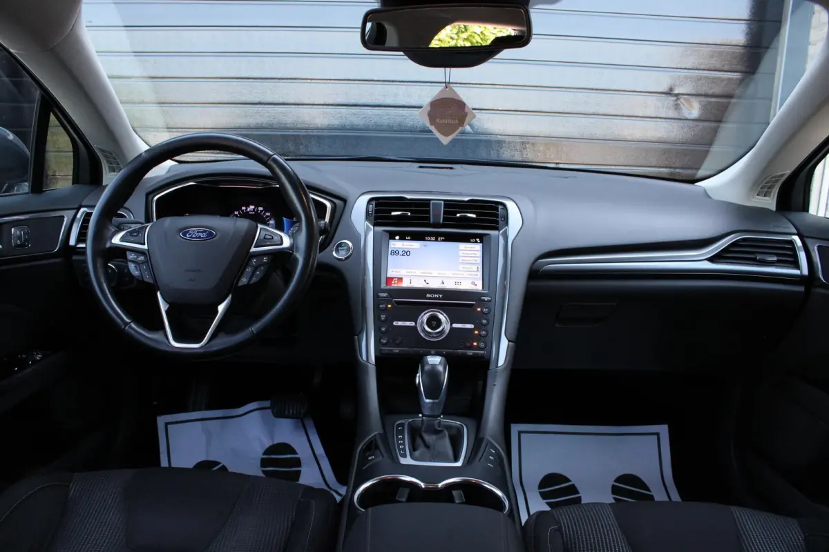 2.0 IVCT HEV Titanium ACC | CAMERA | CARPLAY