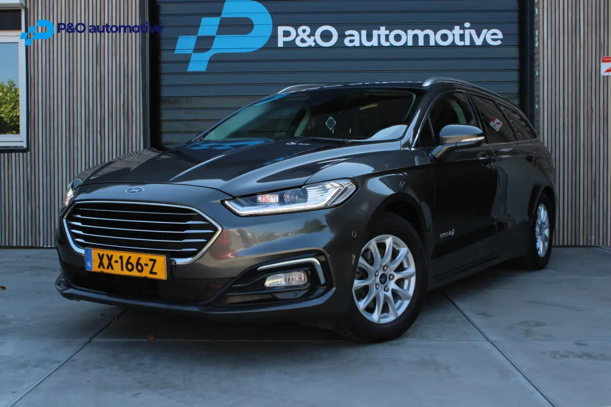 2.0 IVCT HEV Titanium ACC | CAMERA | CARPLAY