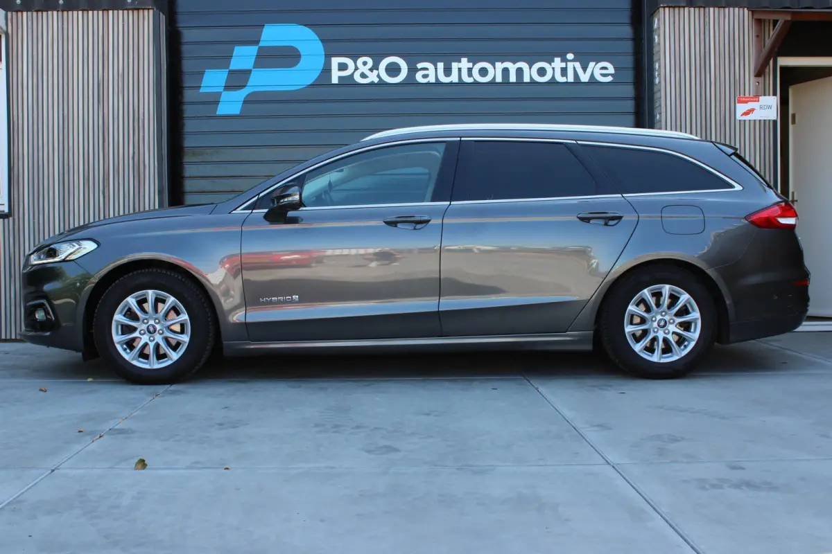 2.0 IVCT HEV Titanium ACC | CAMERA | CARPLAY