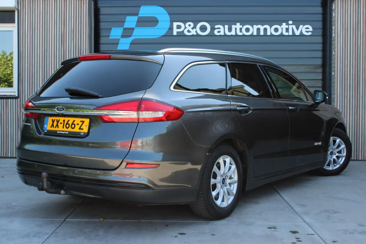 2.0 IVCT HEV Titanium ACC | CAMERA | CARPLAY