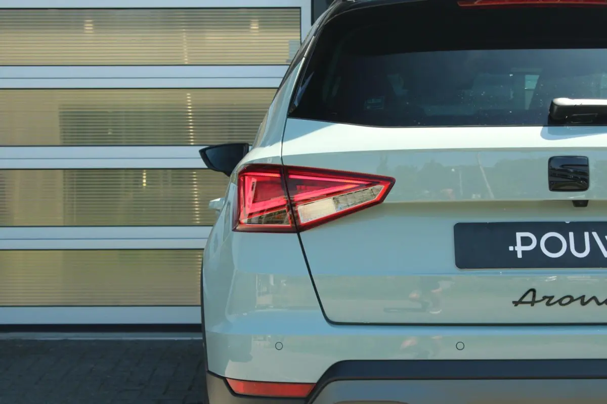 1.0 EcoTSI 95pk FR Business Connect | Voorstoelen Verwarmd | Parkeersensoren