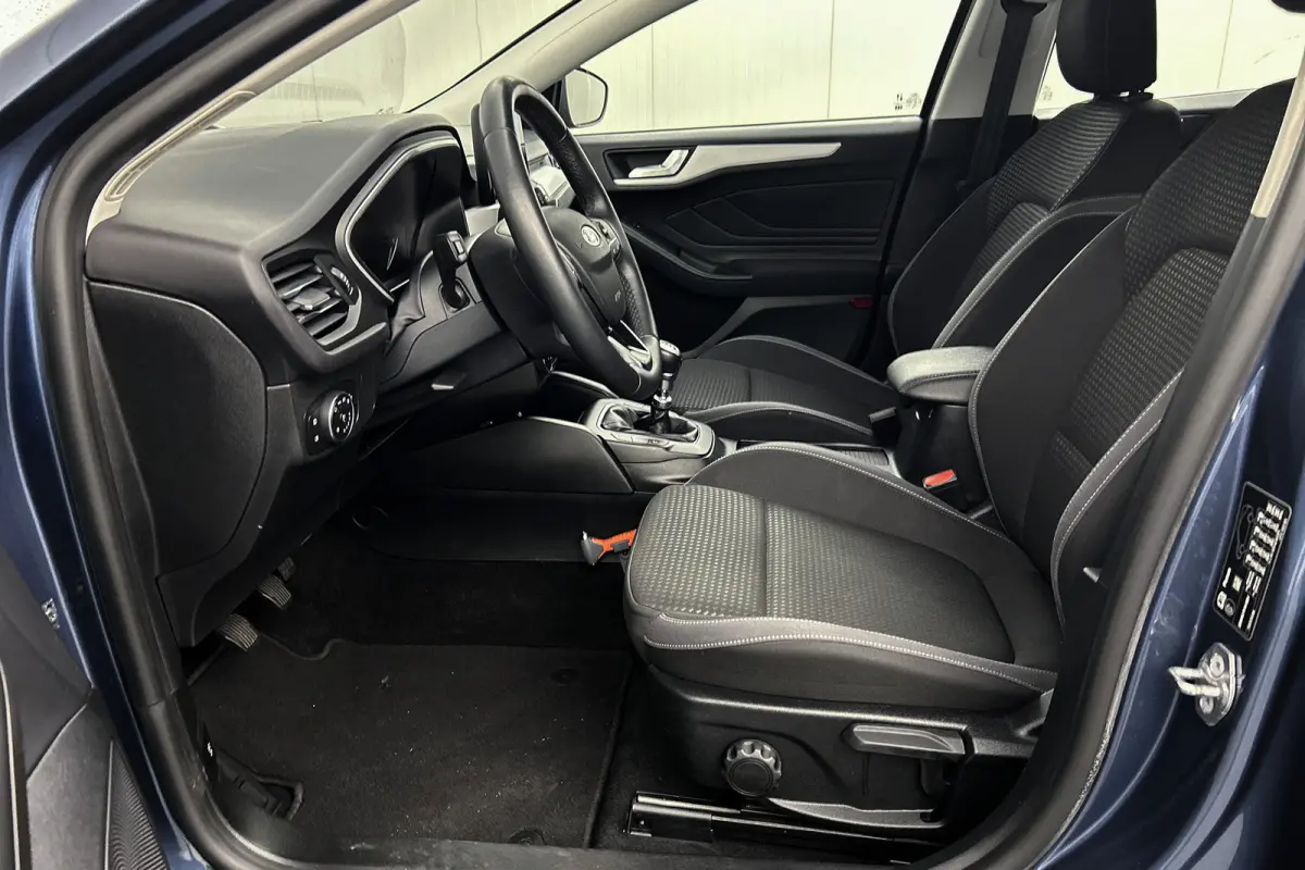 1.0 EcoBoost Hybrid | Camera | LED koplampen | Apple Carplay