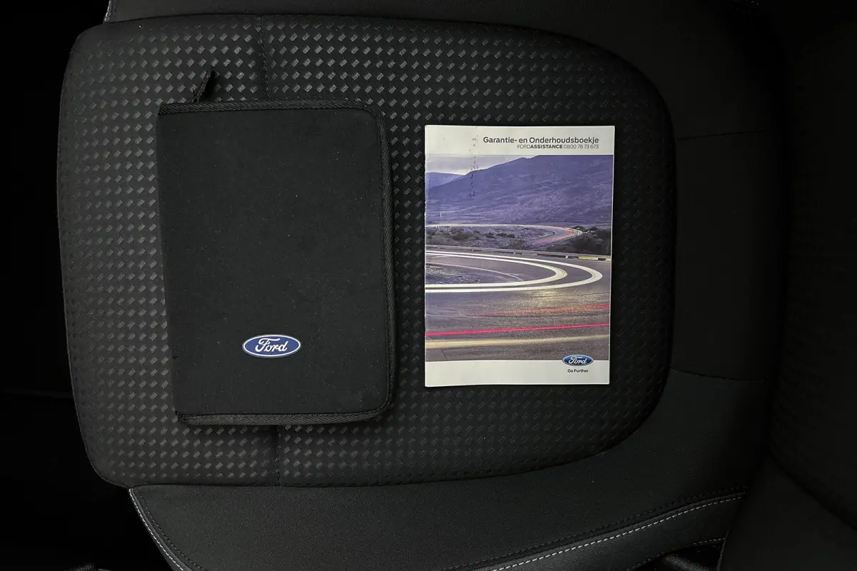1.0 EcoBoost Hybrid | Camera | LED koplampen | Apple Carplay