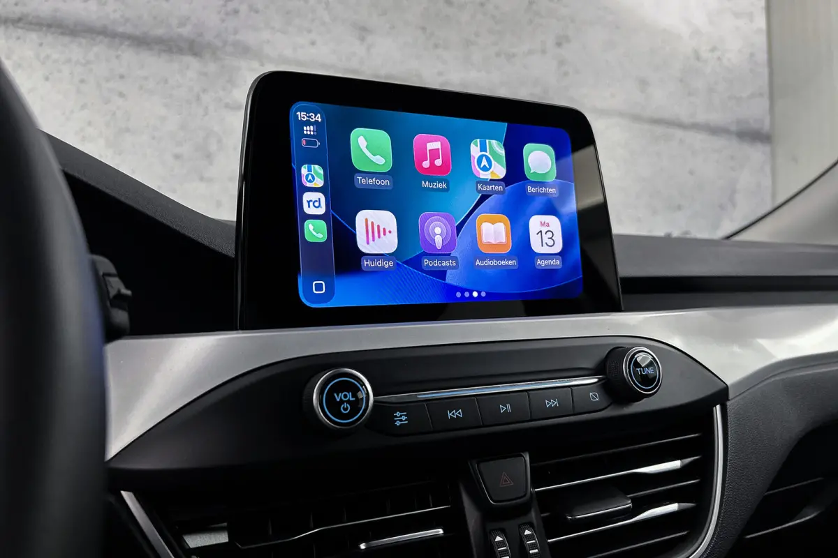 1.0 EcoBoost Hybrid | Camera | LED koplampen | Apple Carplay