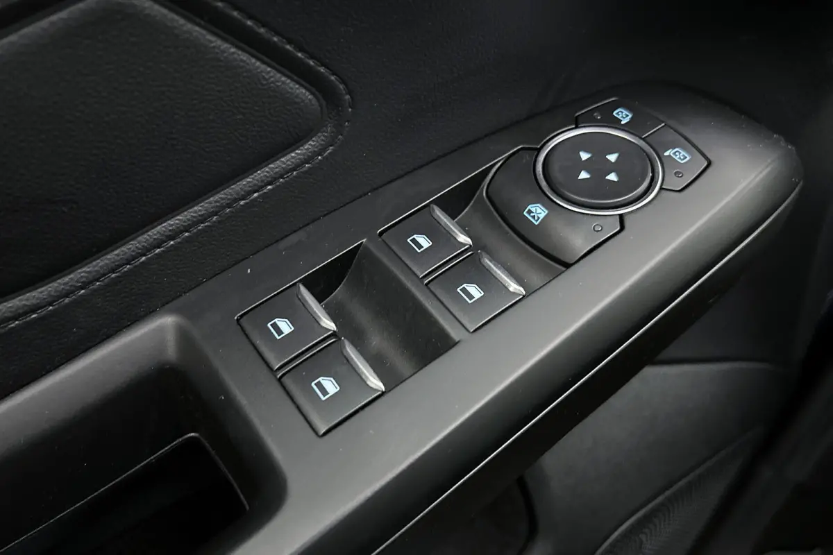 1.0 EcoBoost Hybrid | Camera | LED koplampen | Apple Carplay