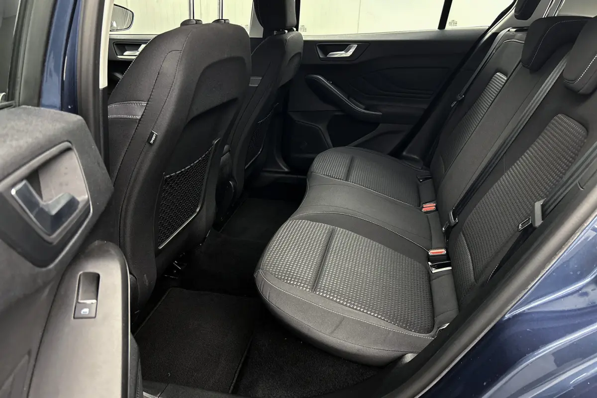 1.0 EcoBoost Hybrid | Camera | LED koplampen | Apple Carplay