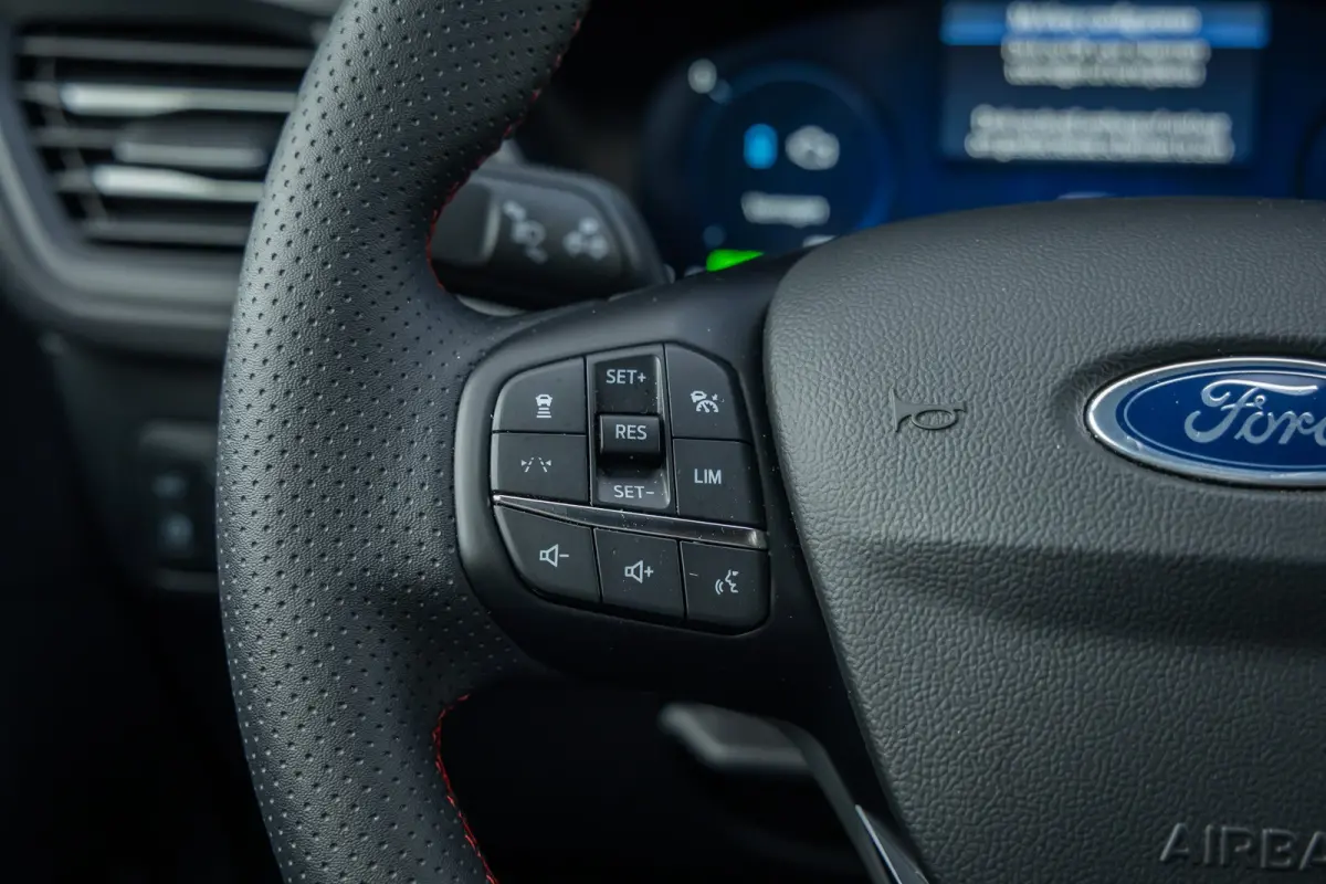 2.5 PHEV ST-Line X Adaptieve cruise | Matrix LED | B&O Audio | AGR Stoelen incl. memory | Head-up display | Trekhaak| Dodehoek detectie | 2100kg trekgewicht | Keyless | Elec. achterklep