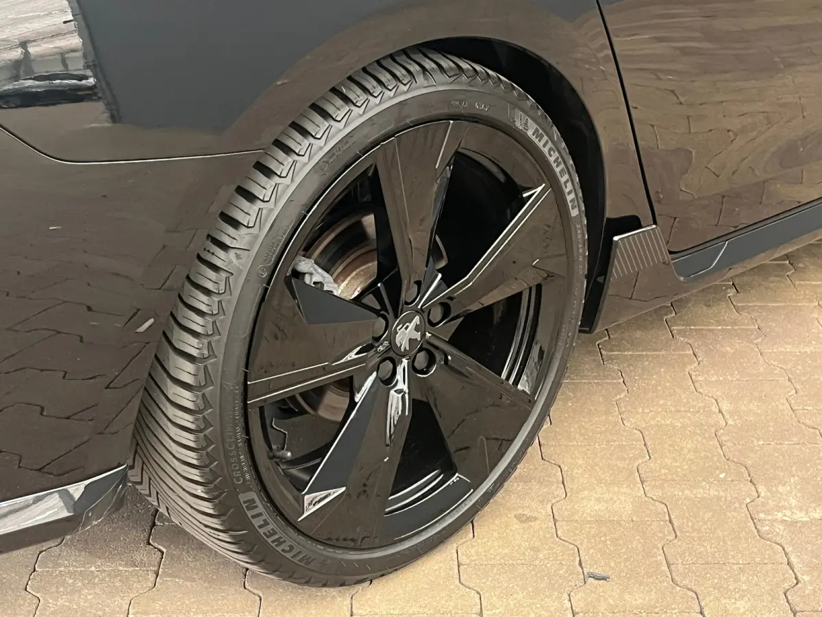 1.6 HYbrid 360 PSE 360PK!! | Panoramadak | Elek. Stoel met Massage | Alcantara | Stoelverwarming | Camera Rondom  | Achteruitrijcamera | Apple Carplay/Android Auto|telefoonintegratie premium
